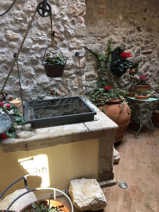 Aurora Medieval House Sermoneta Luaran gambar