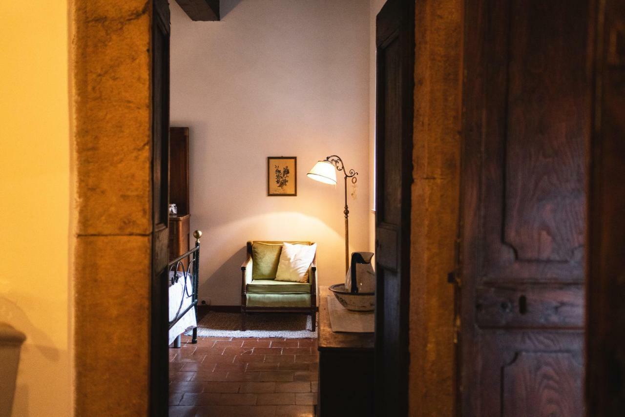 Aurora Medieval House Sermoneta Luaran gambar