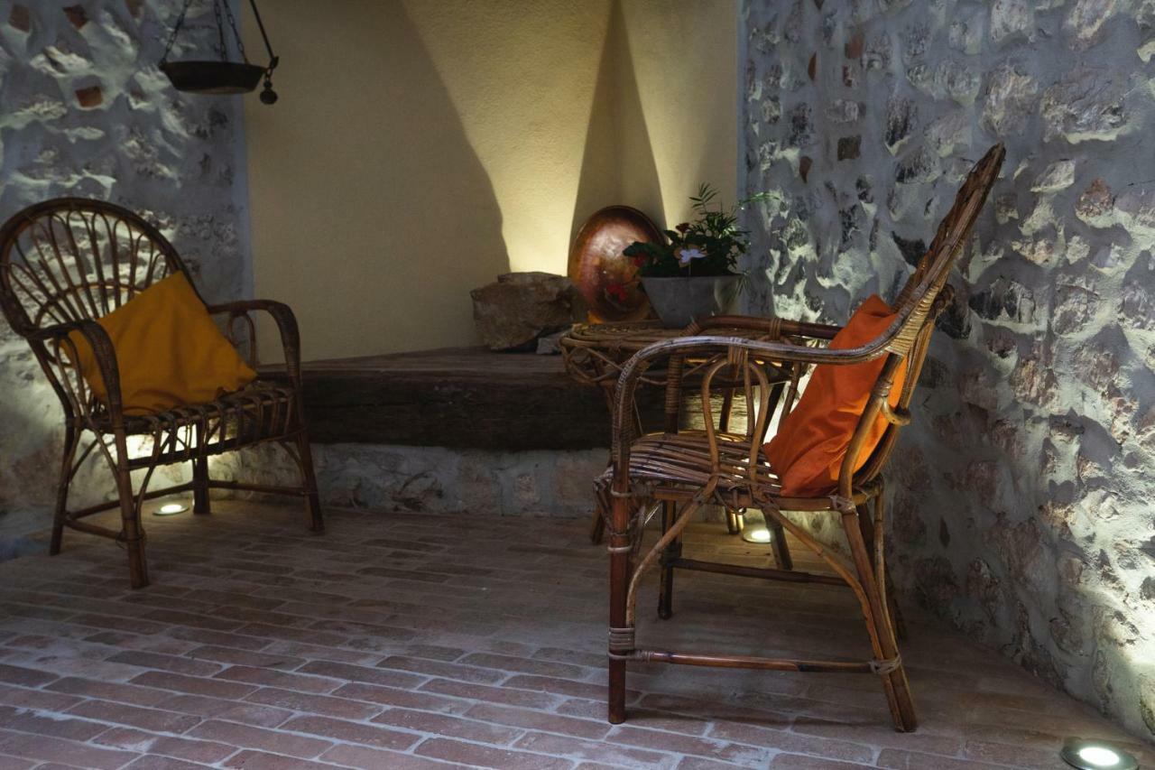 Aurora Medieval House Sermoneta Luaran gambar