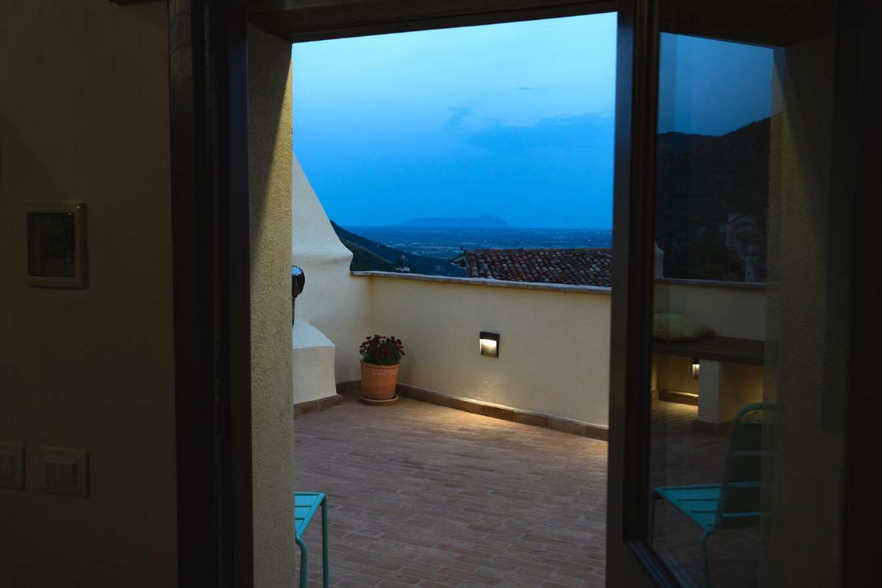 Aurora Medieval House Sermoneta Luaran gambar